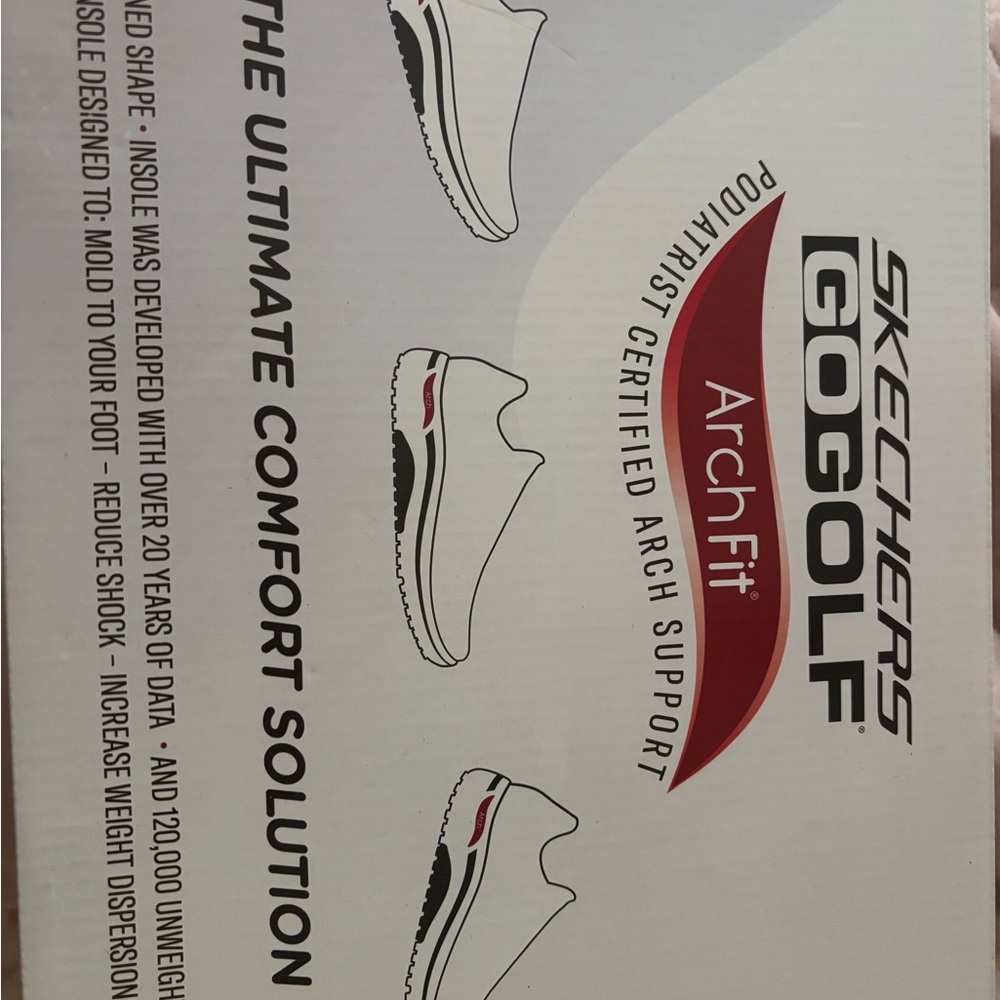 Skechers Men's White and Black Go Golf Sneakers